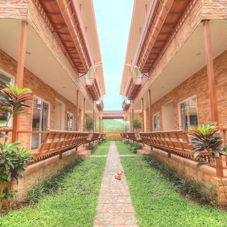 ホテル Rak Na Khaoyai ムーシ エクステリア 写真