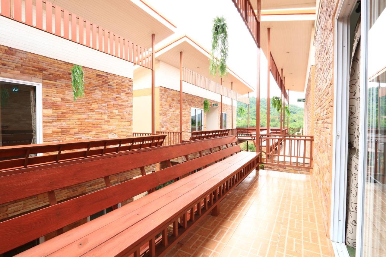 ホテル Rak Na Khaoyai ムーシ エクステリア 写真