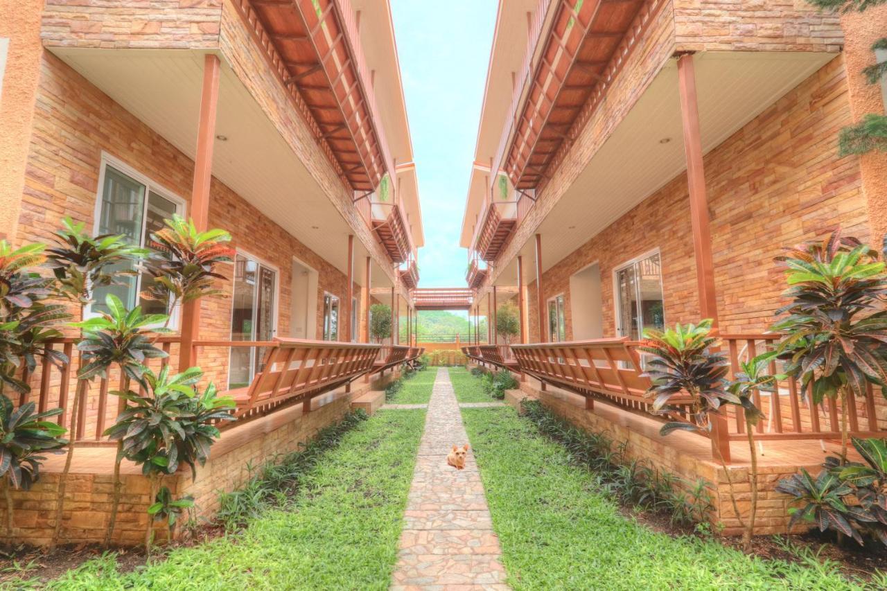 ホテル Rak Na Khaoyai ムーシ エクステリア 写真