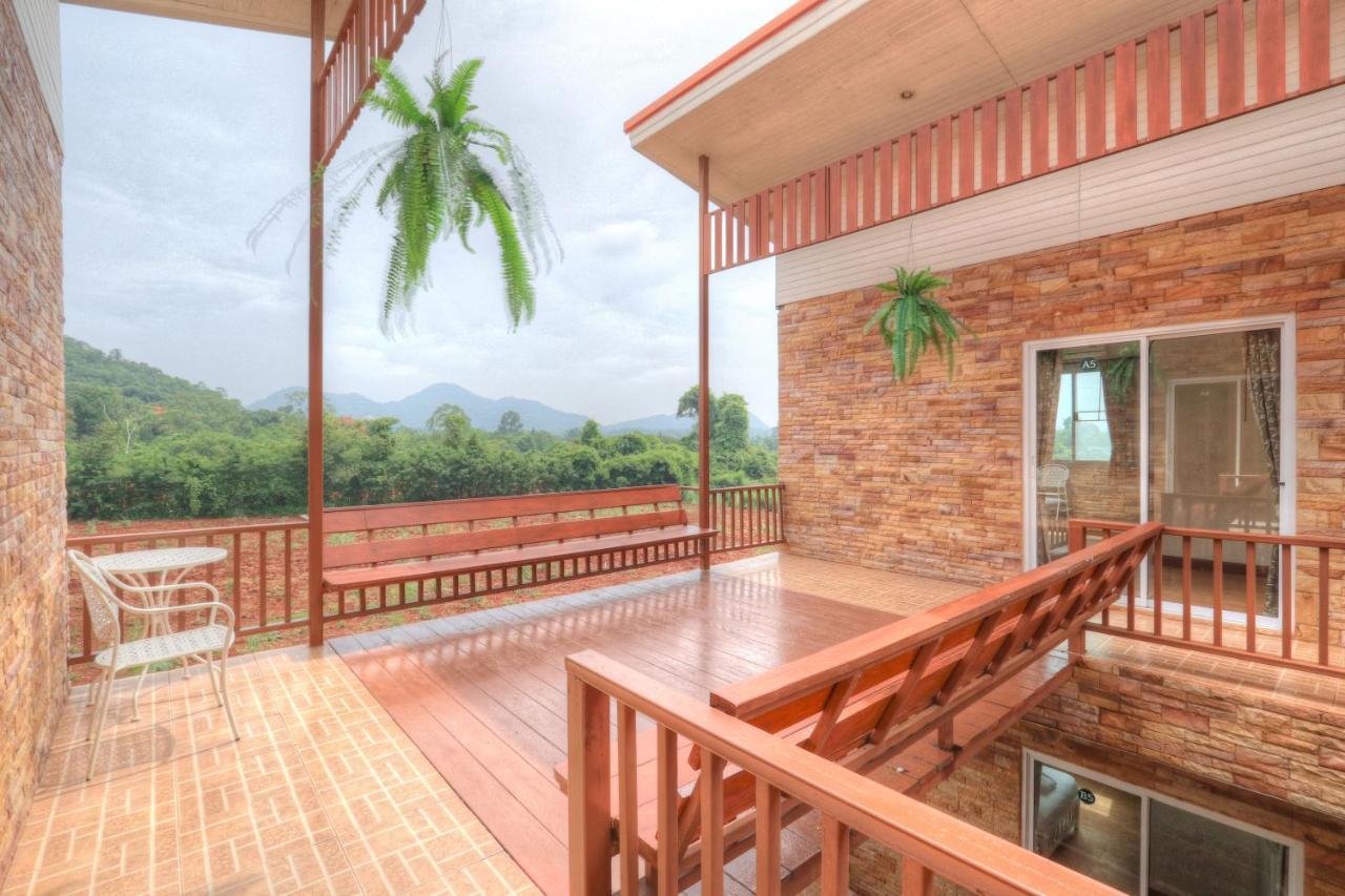ホテル Rak Na Khaoyai ムーシ エクステリア 写真